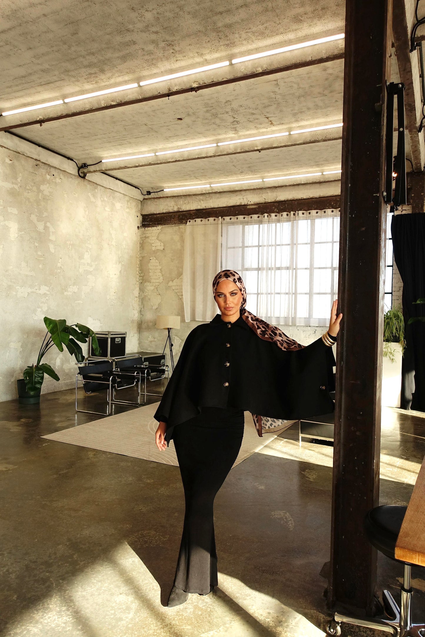 Cape Camelia in schwarz