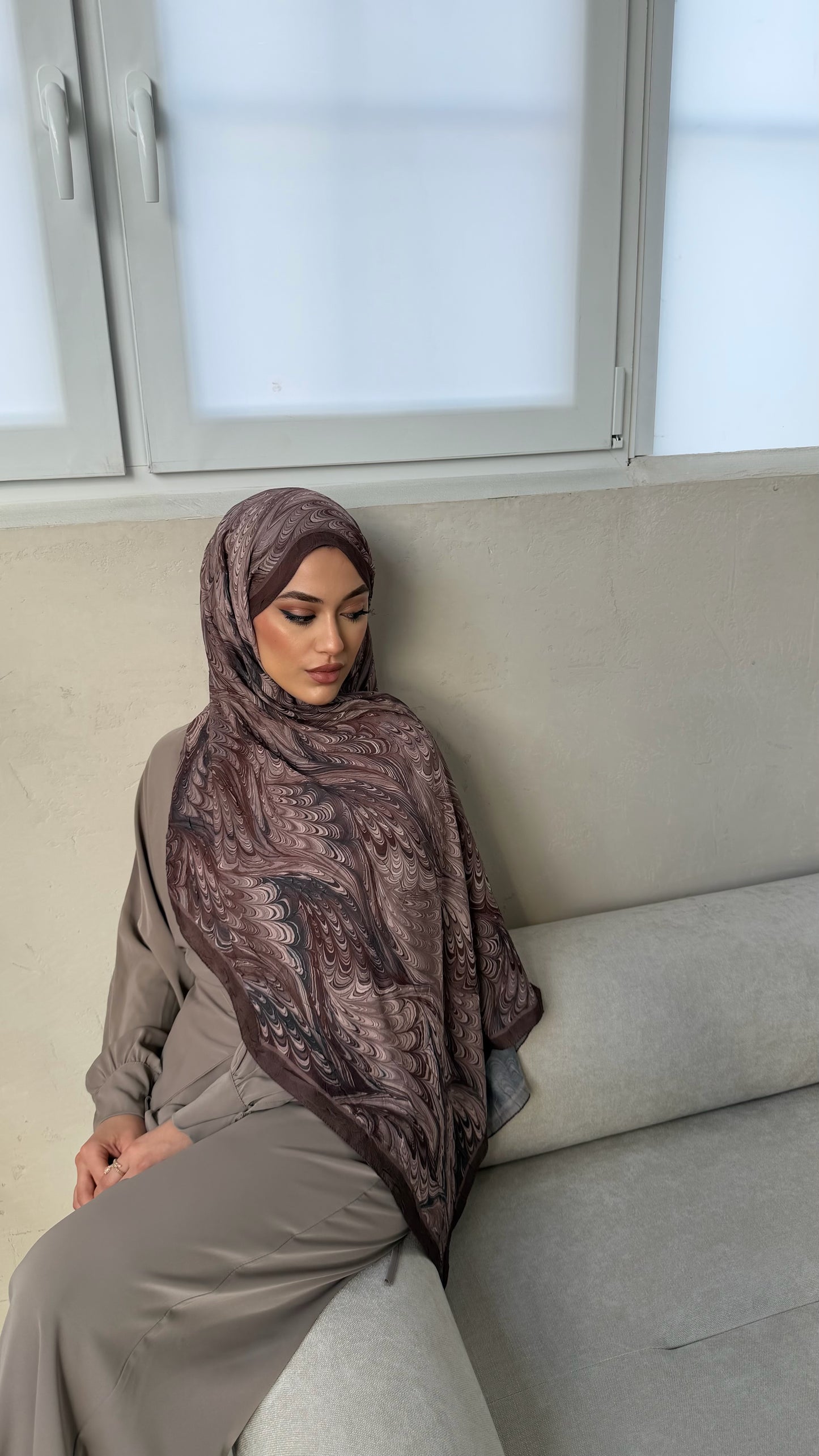 Ebruel hijab in taupe