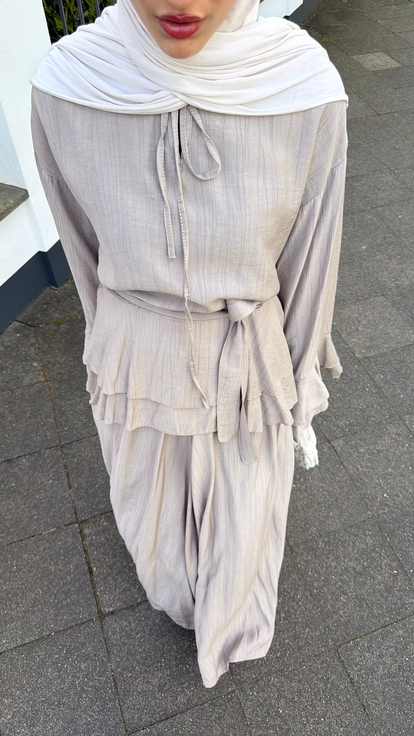 Muse Set in taupe