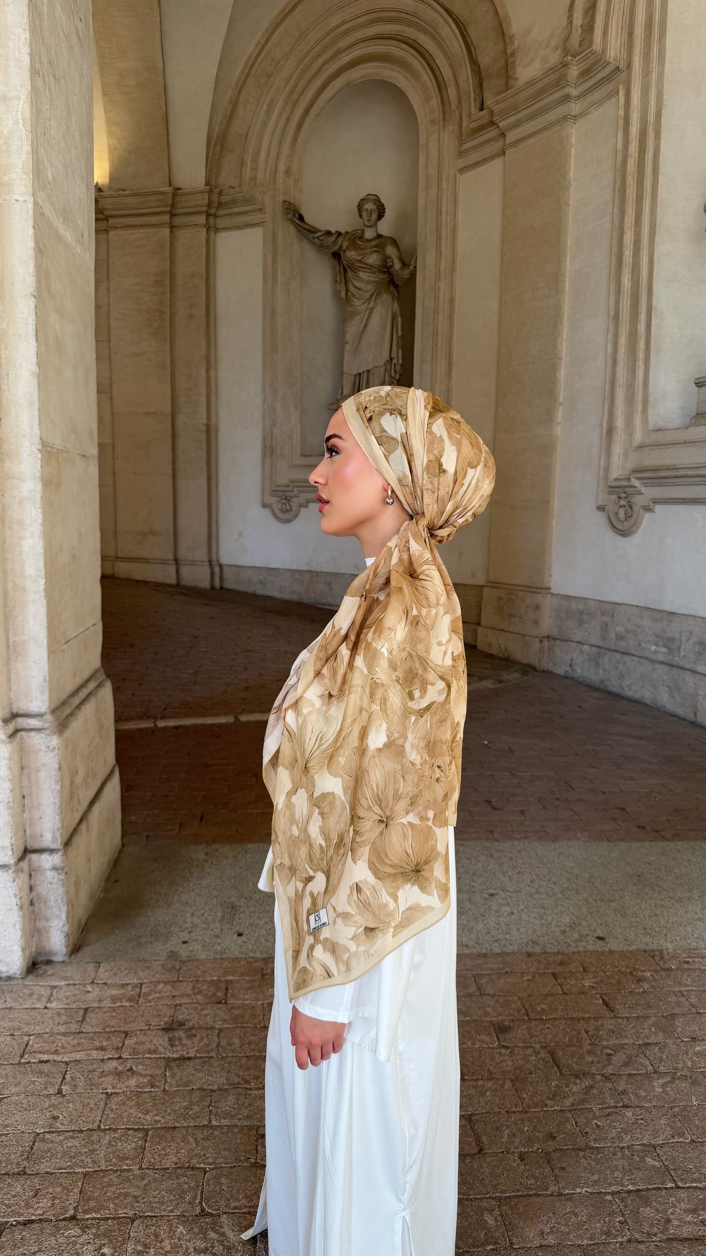 Fleura Hijab in Buttergelb