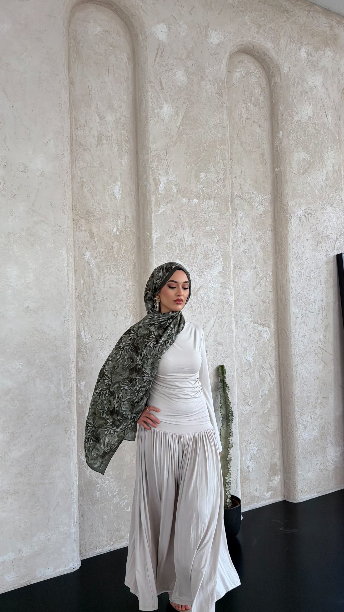 Zaria Zweiteiler in beige