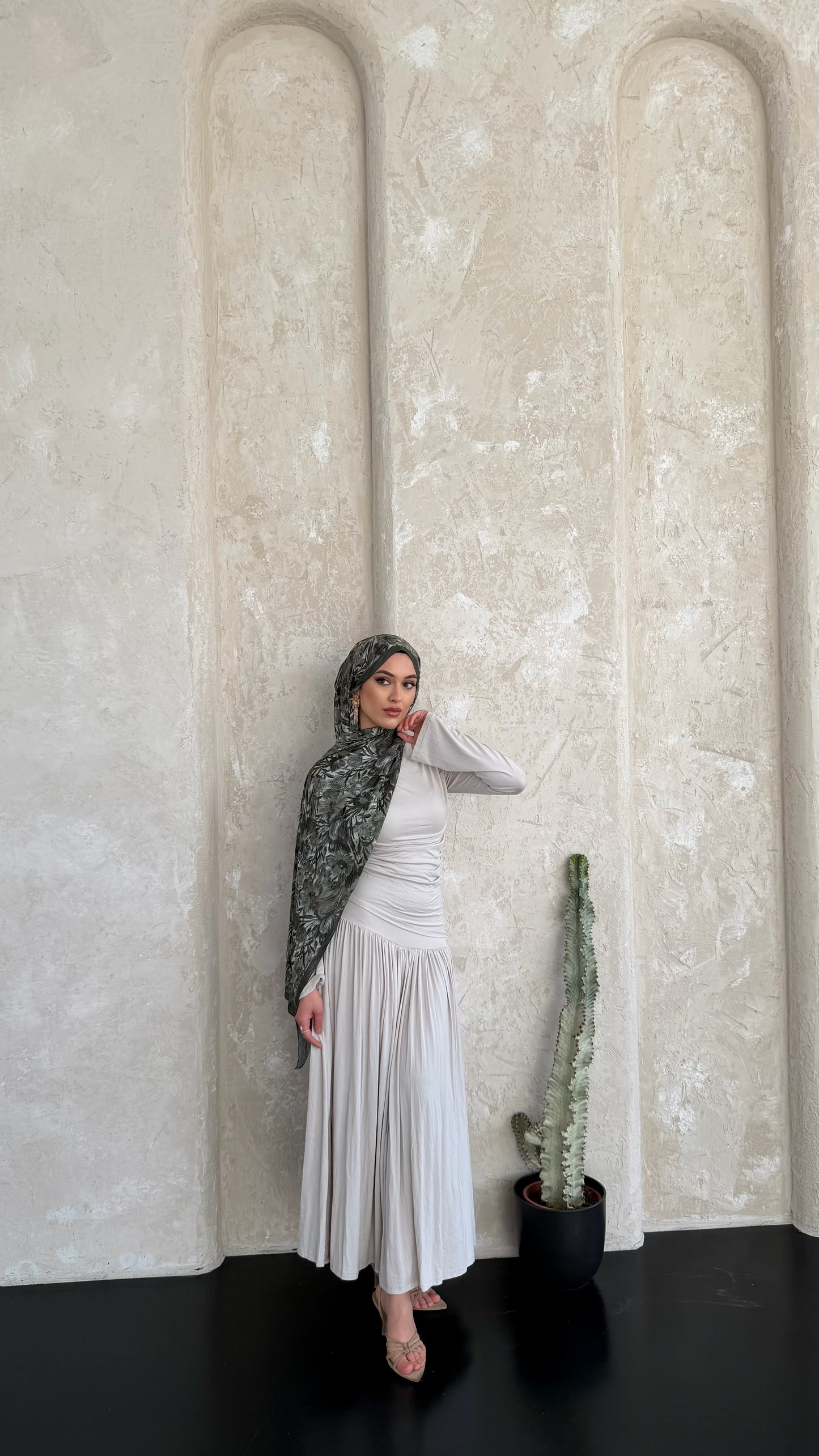 Zaria Zweiteiler in beige