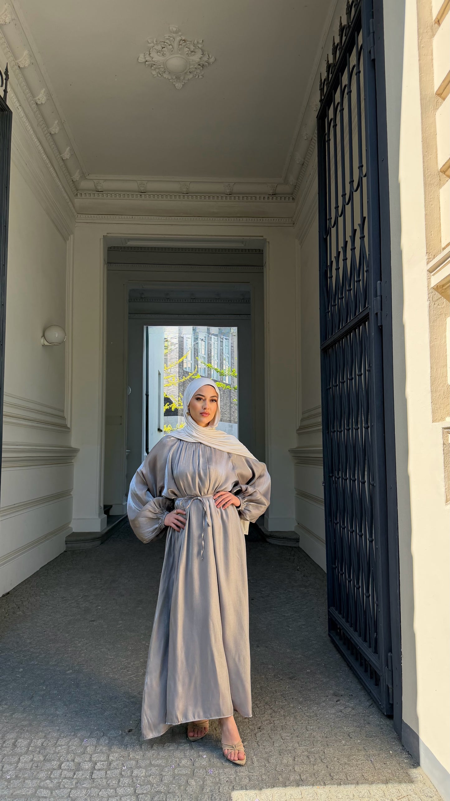 Lumière Maxikleid in grau