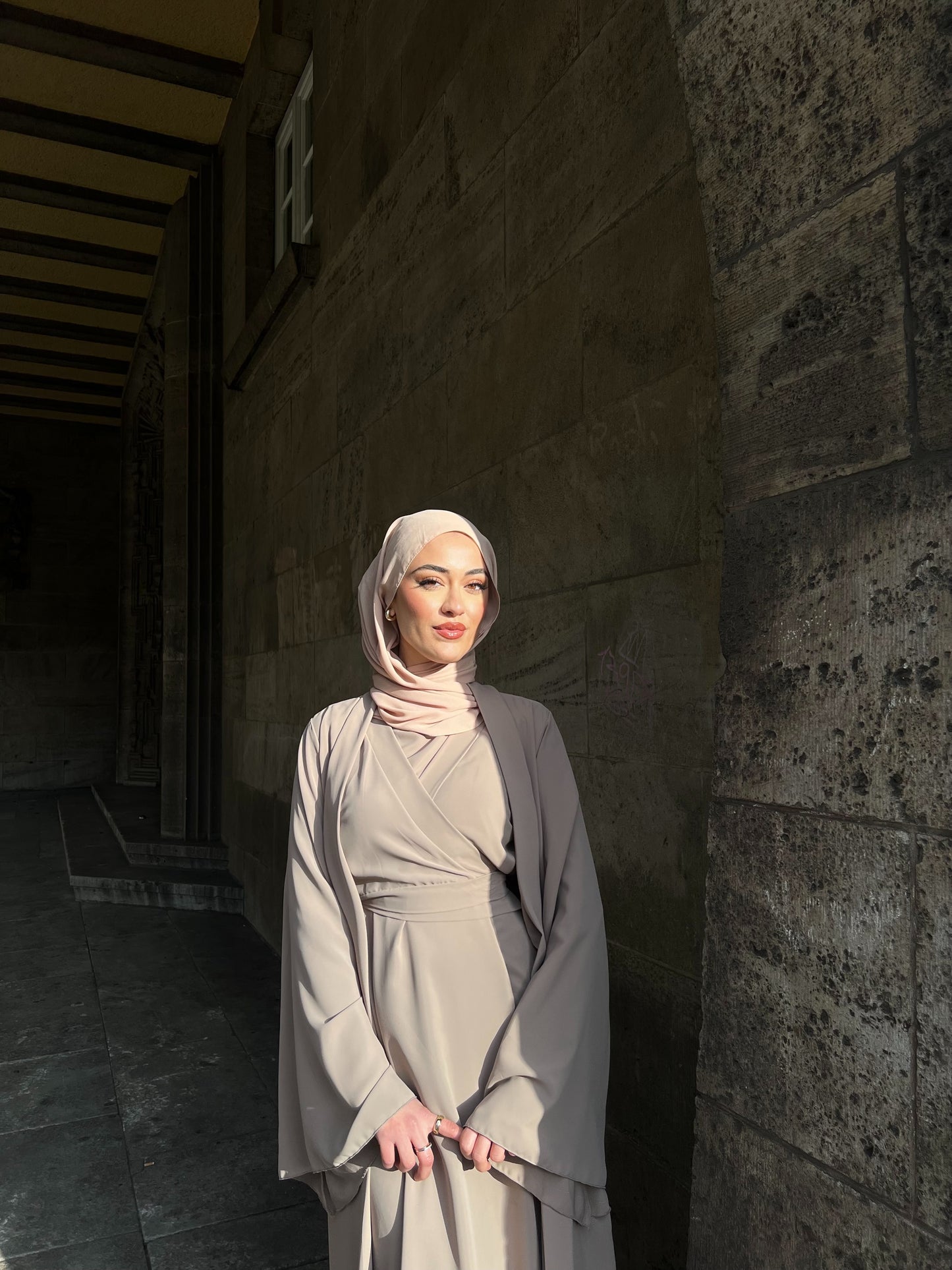 Zahara Abaya in Beige