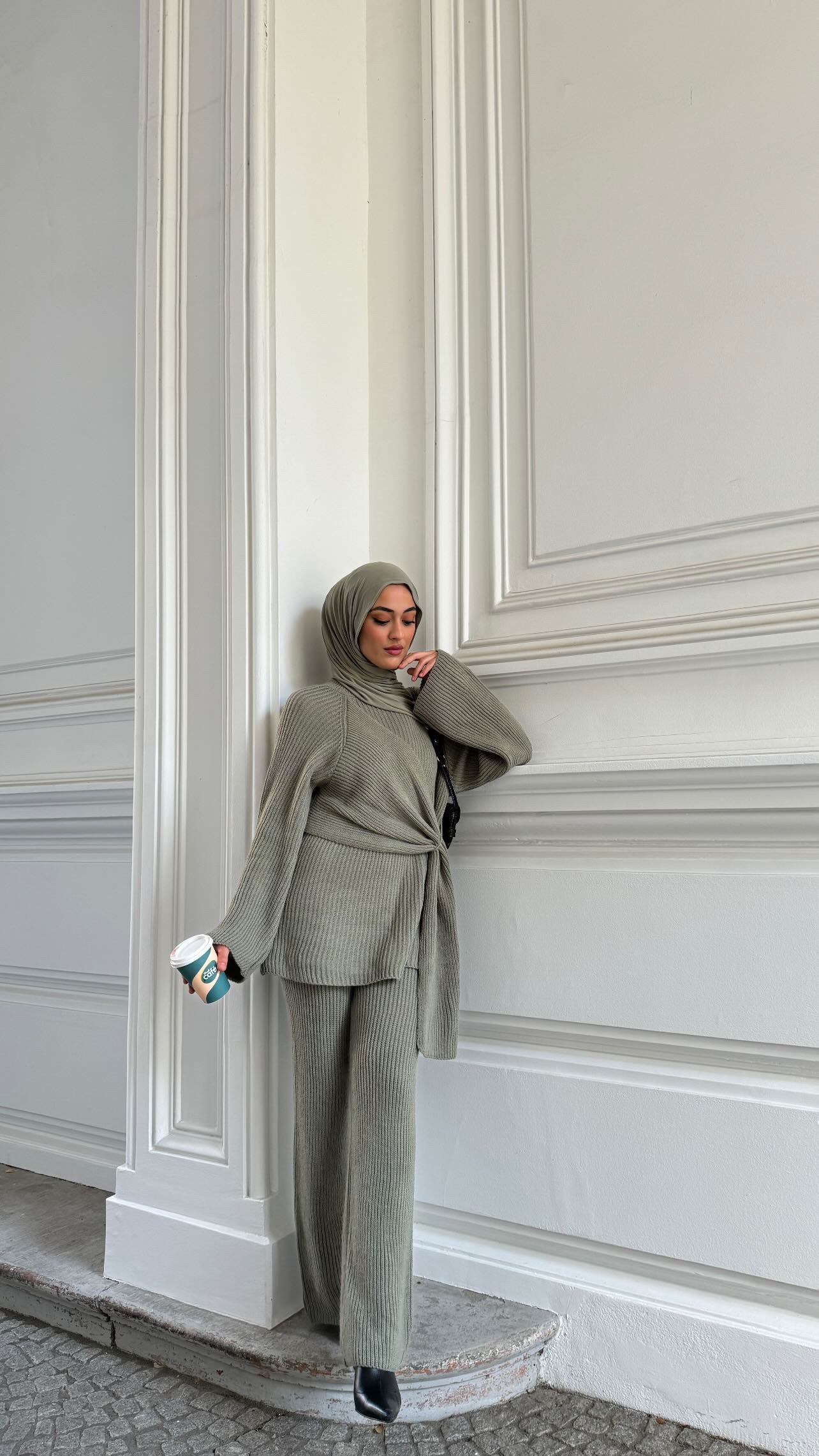 Zara Zweiteiler in olivegrün