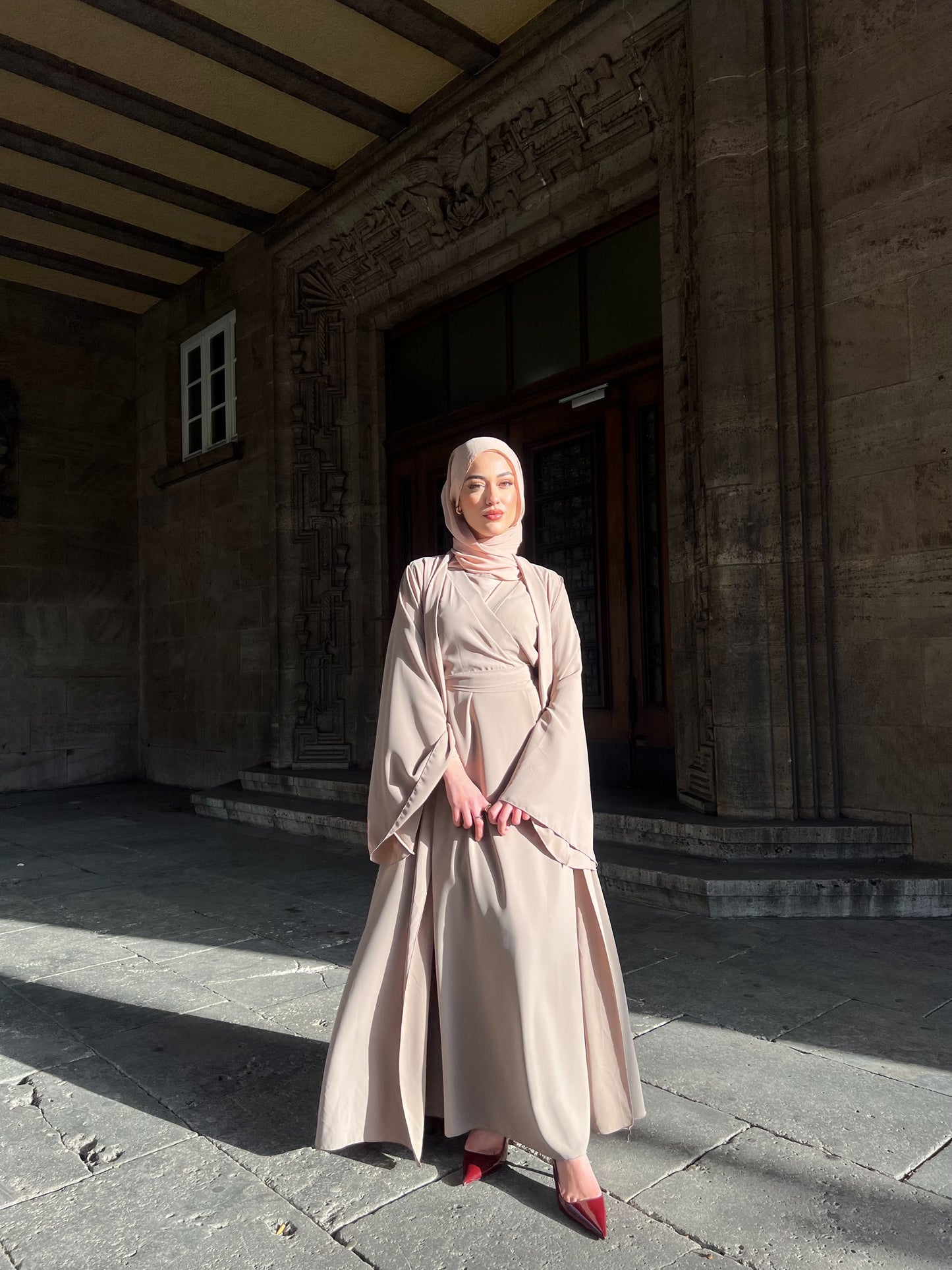 Zahara Abaya in Beige